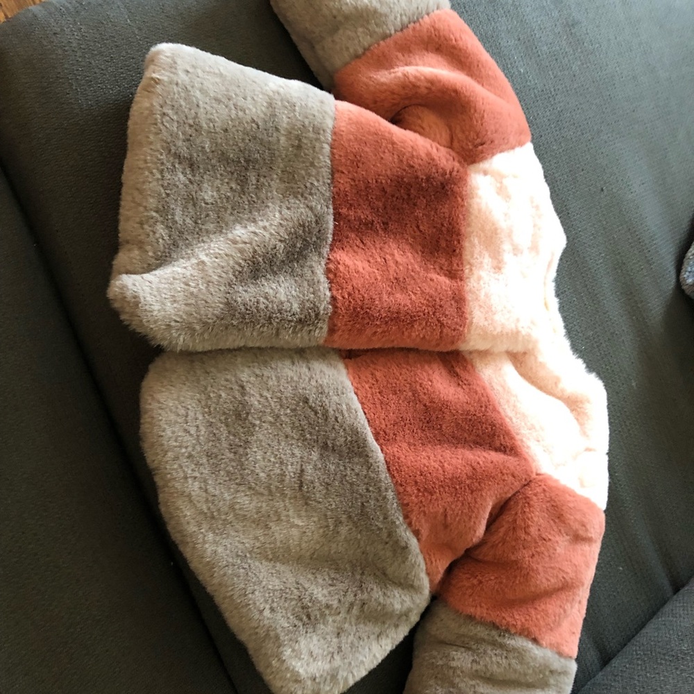Baby girls color blocked faux fur jacket